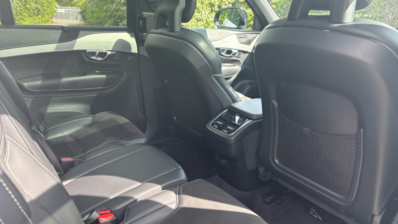 Volvo Xc90 2.0 B5P [250] R DESIGN 5dr AWD Gtron Petrol Estate